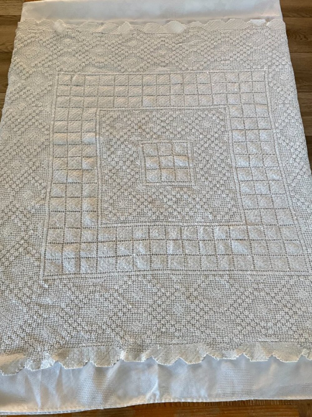 Vintage Handmade Lace Filet Crochet Square Tablecloth 39"x39" Scalloped Cream